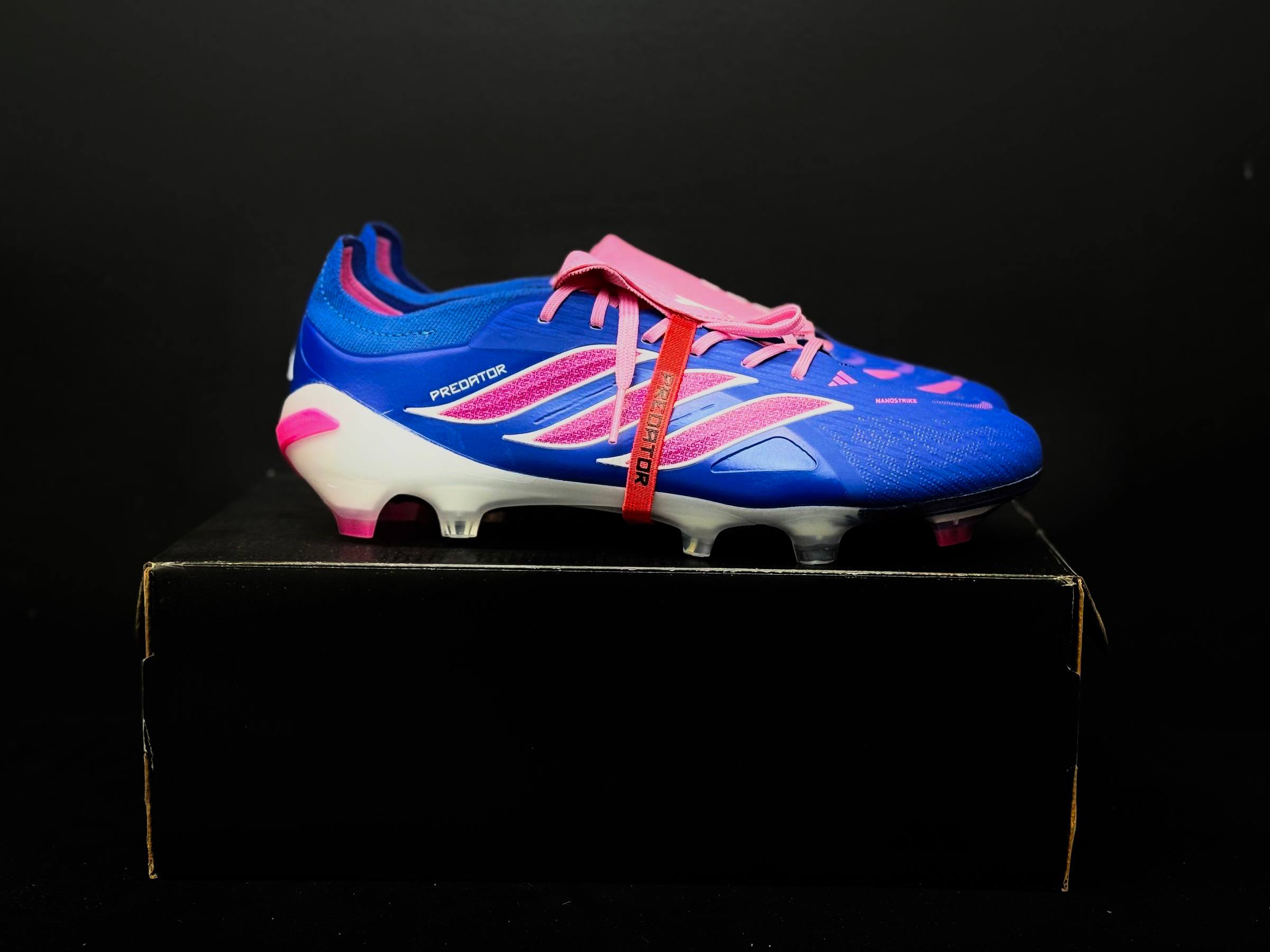 Adidas Predator 26